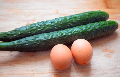 音乐老师花开富贵 吃瓜