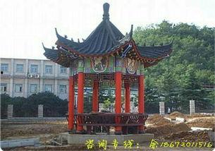 明德阁亭子吃瓜,夏日吃瓜，品味古韵时光