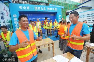 工地吃瓜比赛最新,夏日工地里的清凉趣味竞技