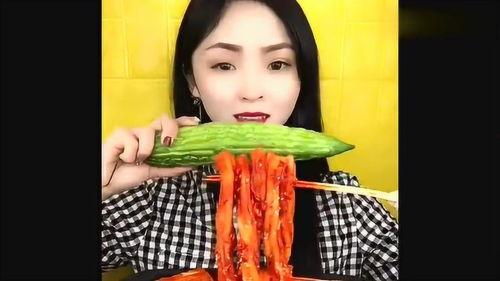 美女姐姐吃瓜,美女姐姐的瓜田奇遇记