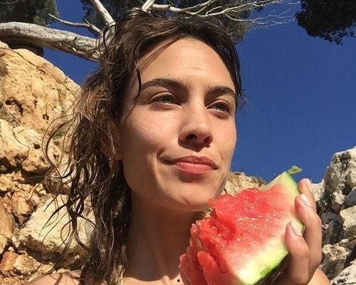 全部吃瓜艺人,揭秘全部吃瓜艺人的精彩人生