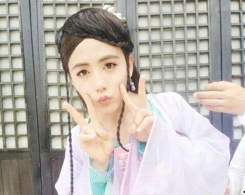 吃瓜系统男扮女装,揭秘虚拟世界的性别反转奇遇