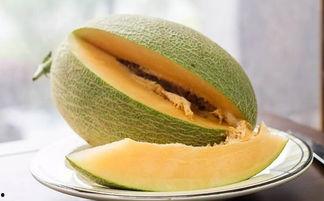 吃哈密瓜后喉咙不舒服,喉咙不适需注意