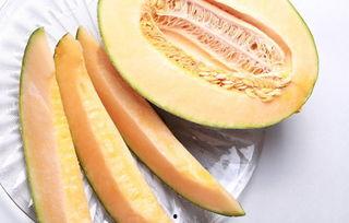 吃哈密瓜后喉咙不舒服,喉咙不适需注意