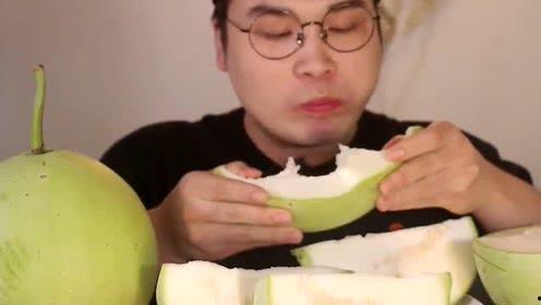 韩国弟弟吃葫芦瓜,韩国弟弟的葫芦瓜美食之旅