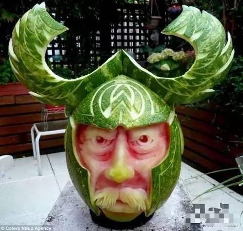 梦见外人给瓜吃,揭秘外人赠瓜的神秘寓意